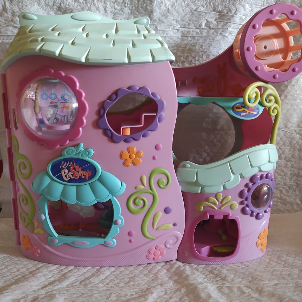 Littlest Pet Shop Pink and Purple Dollhouse Lol